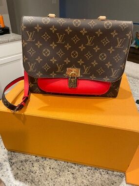 Louis vuitton MARIGNAN